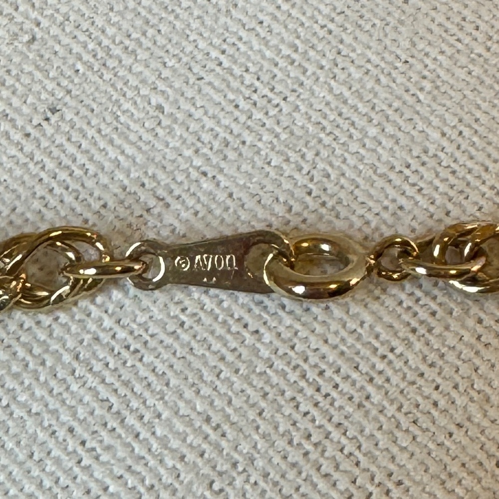 Avon Gold-Tone Gem Chain Necklace - Picture 3 of 3